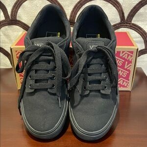 Vans Men's Black Atwood Deluxe Canvas Sneakers